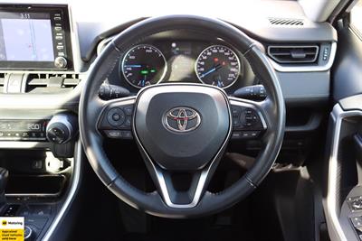 2021 Toyota RAV4 - Thumbnail