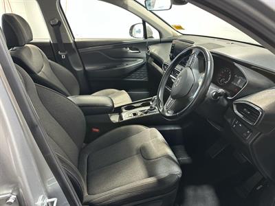 2021 Hyundai Santa Fe - Thumbnail