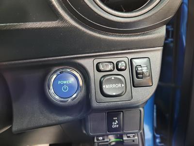 2013 Toyota Aqua - Thumbnail