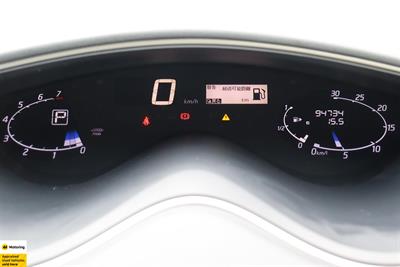2014 Nissan Serena - Thumbnail