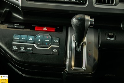 2013 Honda Step Wagon - Thumbnail