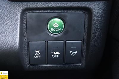 2014 Honda Vezel - Thumbnail