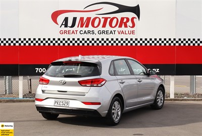 2022 Hyundai i30 - Thumbnail