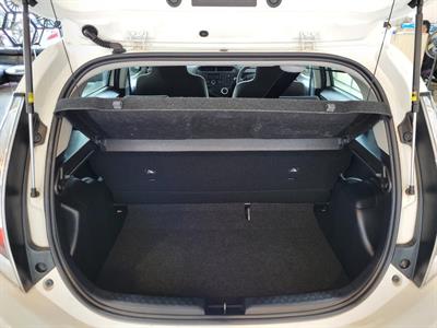 2020 Toyota Aqua - Thumbnail