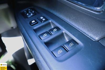 2022 Mitsubishi Outlander - Thumbnail