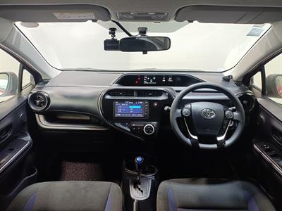 2019 Toyota Aqua - Thumbnail