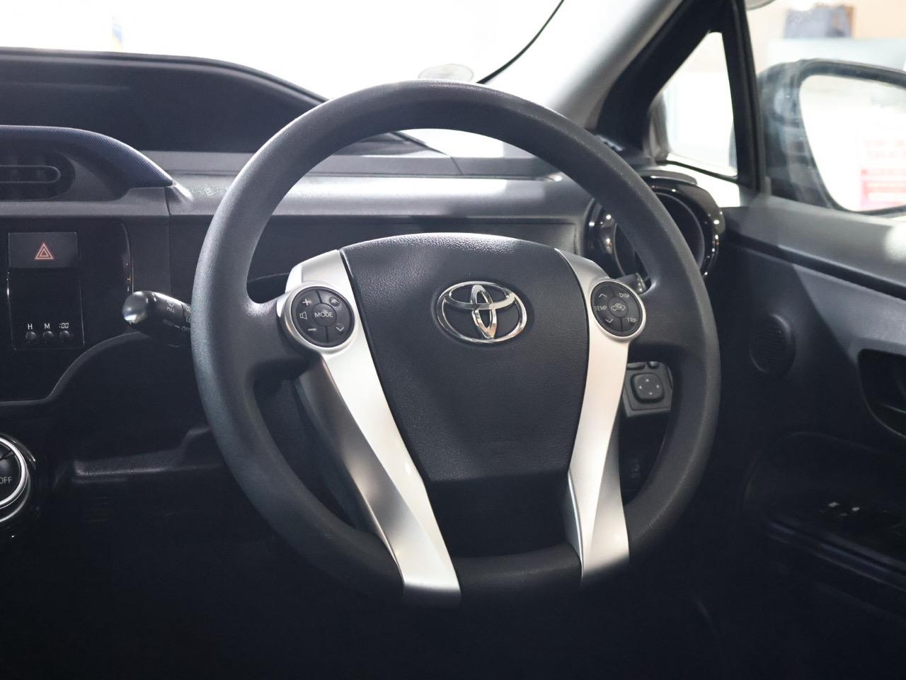 2015 Toyota Aqua