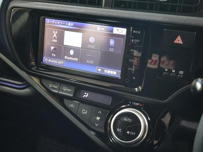 2015 Toyota Aqua - Thumbnail