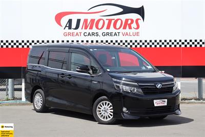 2014 Toyota Voxy - Thumbnail