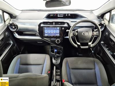 2018 Toyota Aqua - Thumbnail