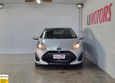 2019 Toyota Aqua - Thumbnail