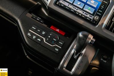 2013 Honda Step Wagon - Thumbnail