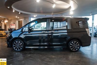 2013 Honda Step Wagon - Thumbnail
