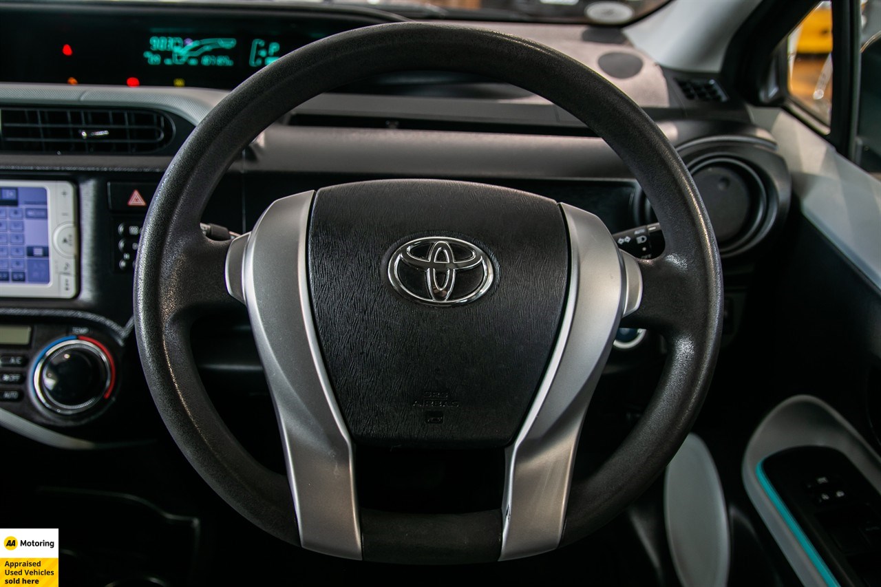 2013 Toyota Aqua