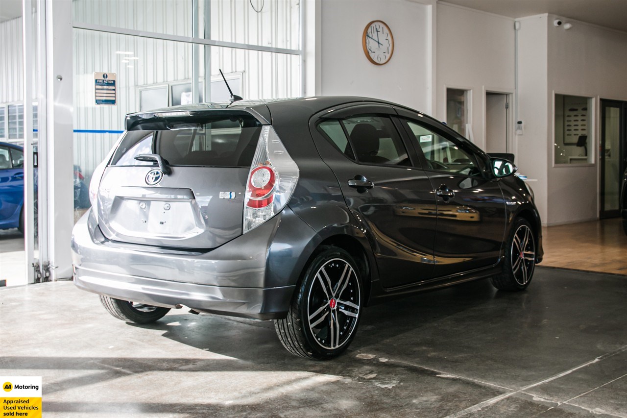 2013 Toyota Aqua