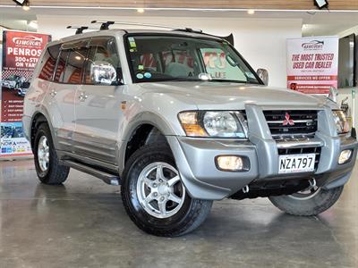 2000 Mitsubishi Pajero - Thumbnail