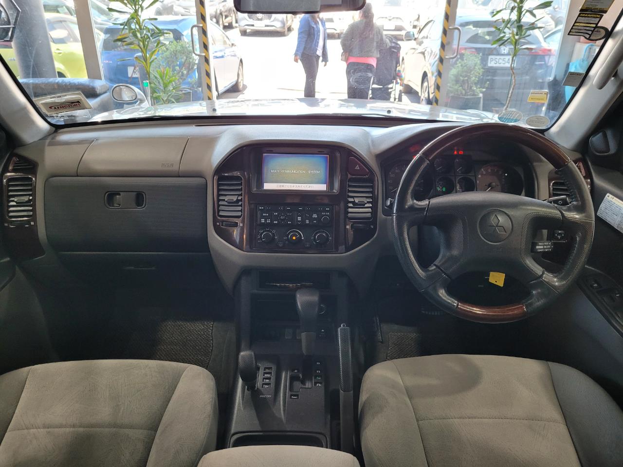 2000 Mitsubishi Pajero