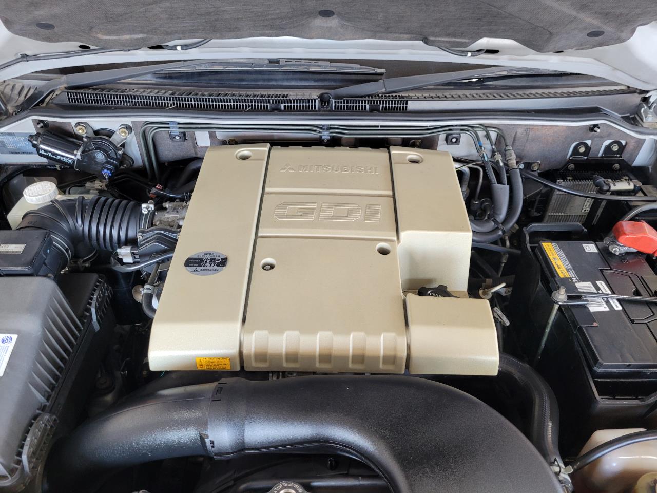 2000 Mitsubishi Pajero