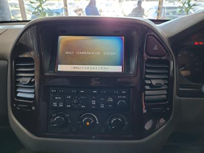 2000 Mitsubishi Pajero - Thumbnail