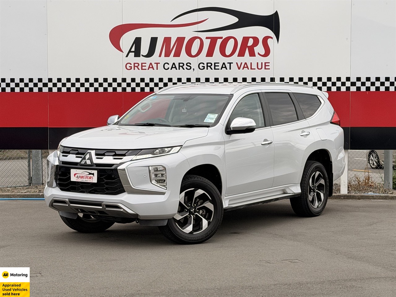 2024 Mitsubishi Pajero Sport