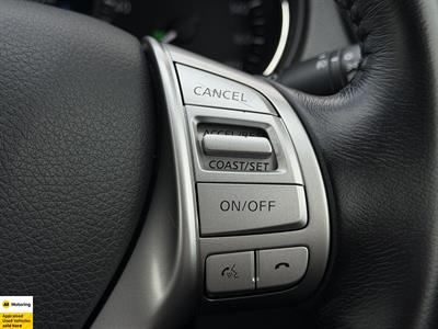 2017 Nissan X-Trail - Thumbnail