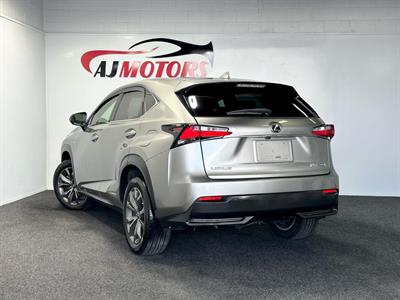 2015 Lexus NX 300h - Thumbnail