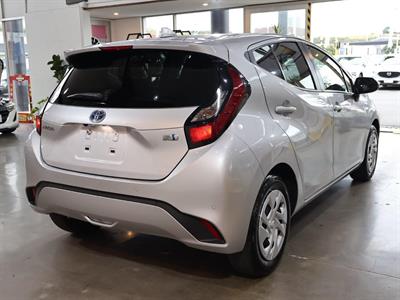 2021 Toyota Aqua - Thumbnail