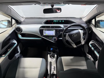 2012 Toyota Aqua - Thumbnail