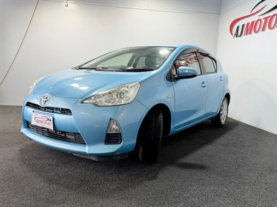 2012 Toyota Aqua - Thumbnail