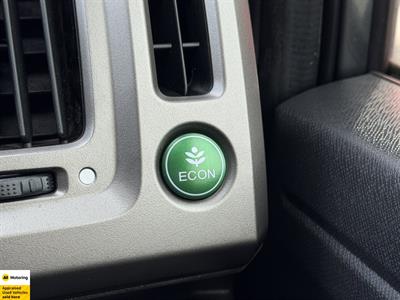 2013 Honda Step Wagon - Thumbnail