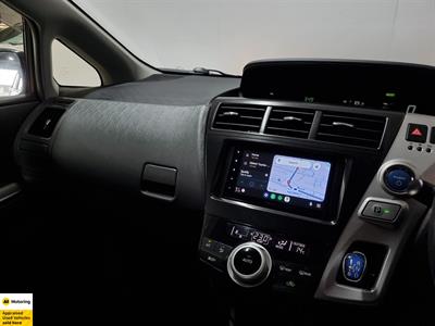 2014 Toyota Prius - Thumbnail