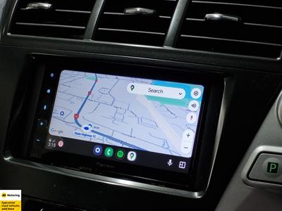 2014 Toyota Prius - Thumbnail