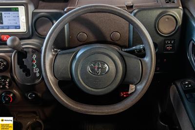 2013 Toyota Spade - Thumbnail