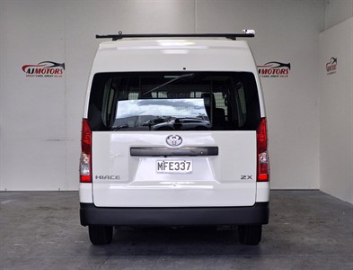 2019 Toyota Hiace - Thumbnail