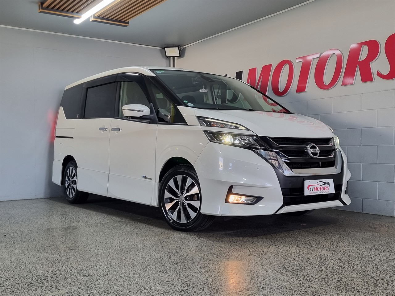2017 Nissan Serena