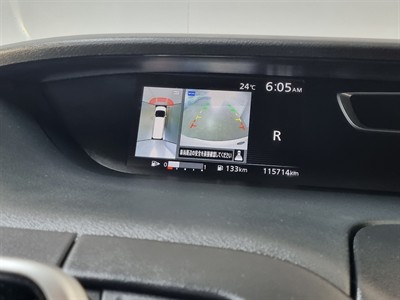 2017 Nissan Serena - Thumbnail