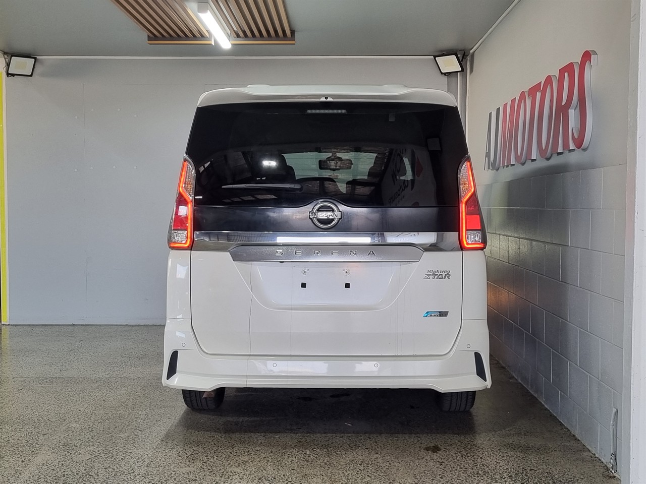 2017 Nissan Serena