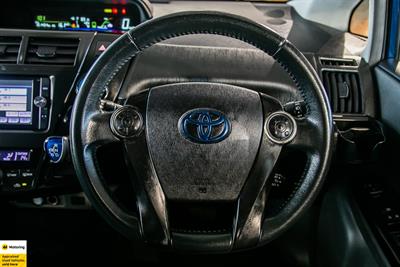 2012 Toyota Prius - Thumbnail