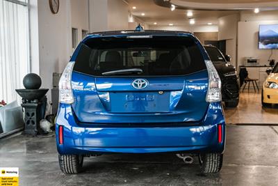 2012 Toyota Prius - Thumbnail
