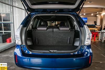 2012 Toyota Prius - Thumbnail