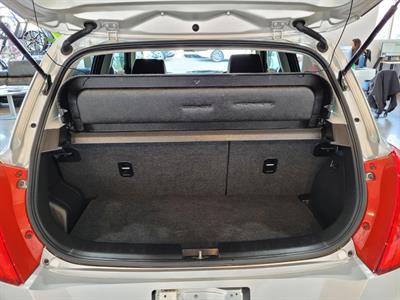 2014 Suzuki Swift - Thumbnail