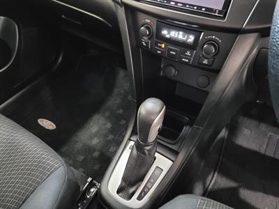 2014 Suzuki Swift - Thumbnail