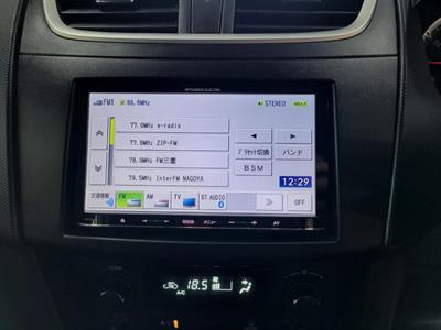 2014 Suzuki Swift - Thumbnail