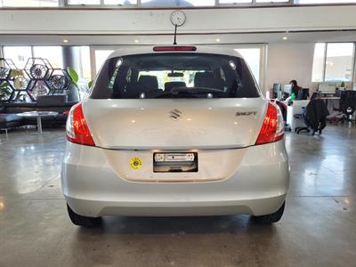 2014 Suzuki Swift - Thumbnail