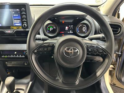 2021 Toyota Yaris - Thumbnail