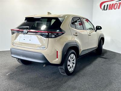 2021 Toyota Yaris - Thumbnail