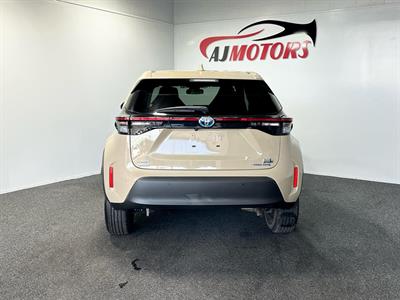 2021 Toyota Yaris - Thumbnail