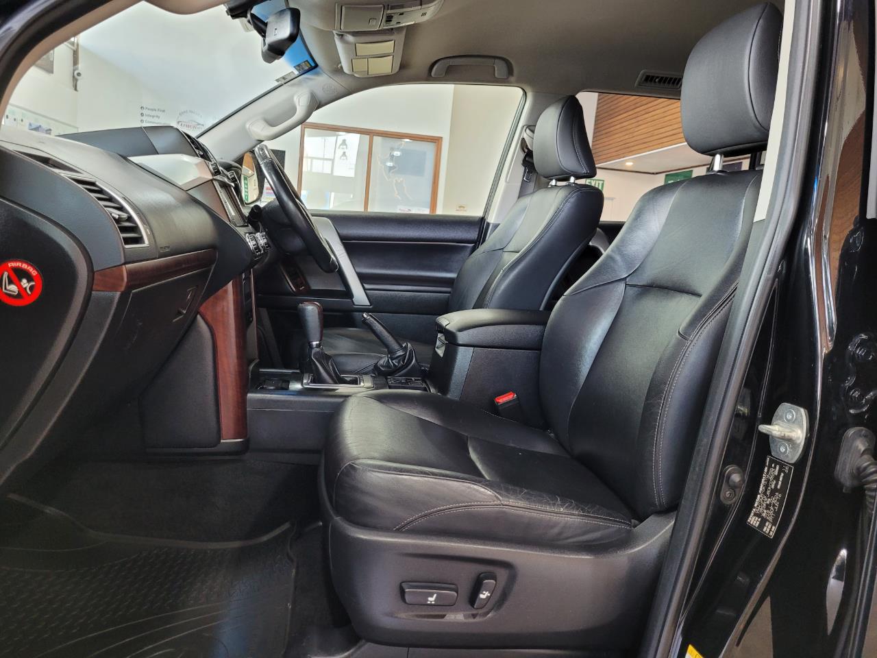 2016 Toyota Land Cruiser Prado