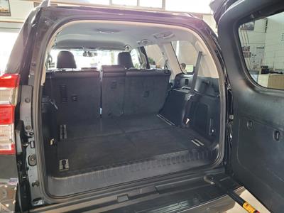 2016 Toyota Land Cruiser Prado - Thumbnail