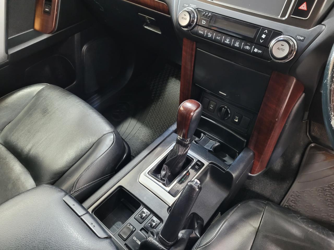 2016 Toyota Land Cruiser Prado